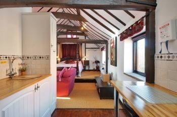 Отель The Hayloft And Stables At Greystones Swinderby Экстерьер фото